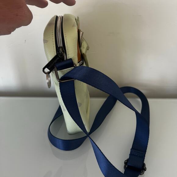 Star Wars The Mandalorian Baby Yoda Grogu Crossbody Bag Buckle Down 8"x5.5" - Picture 3 of 6